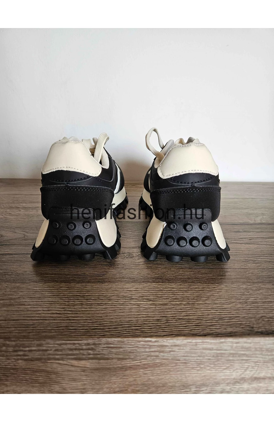 Black sneaker